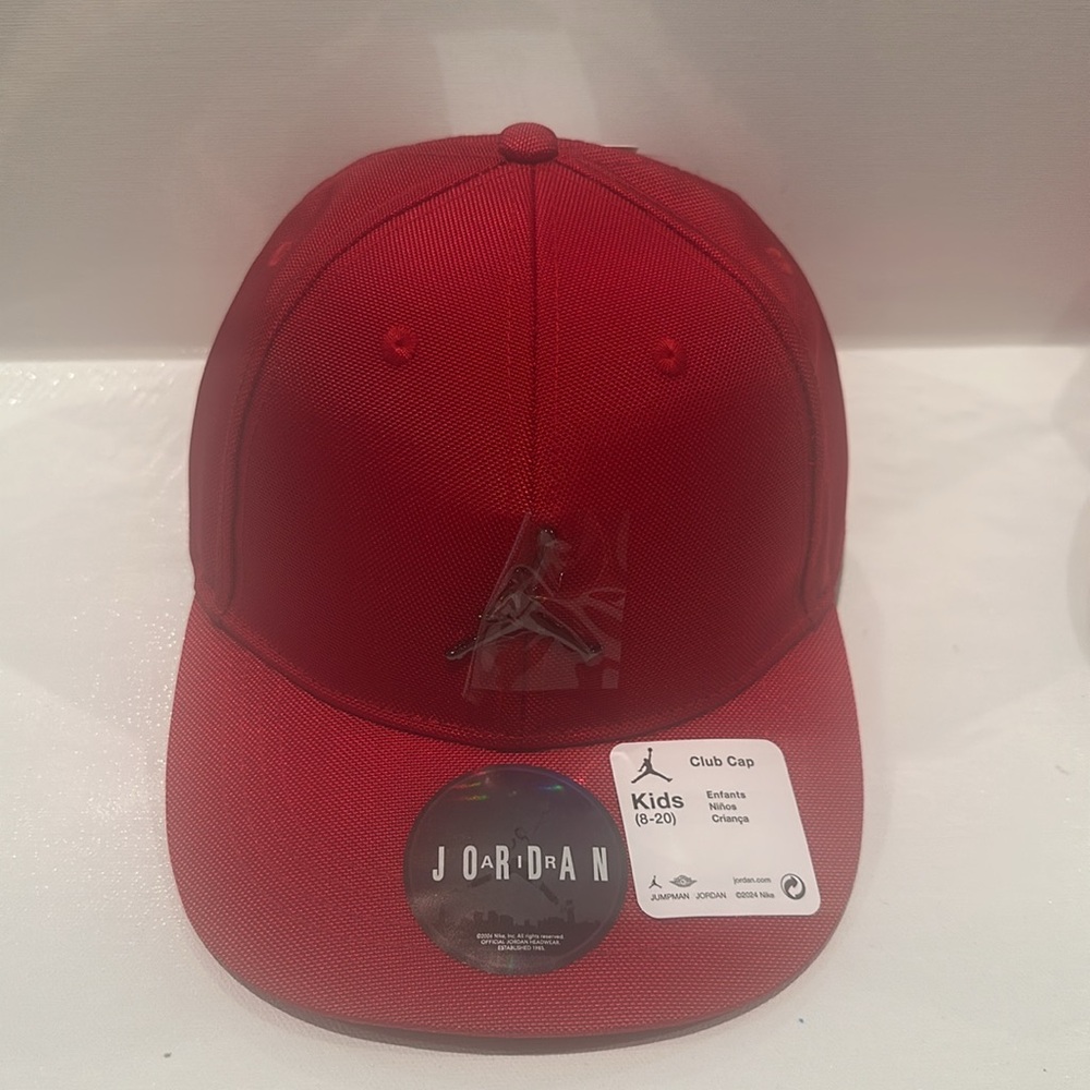 NWT NIKE JORDAN AIR Kids Club Cap with adjustable back. Kids size (8-20)